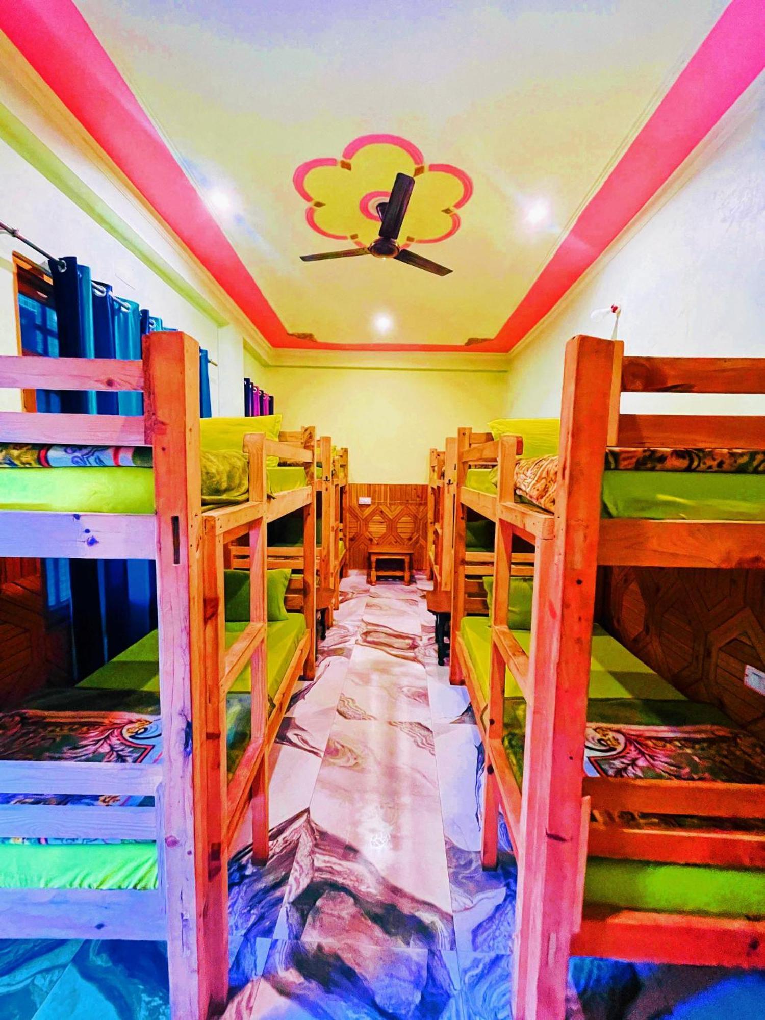 Chalo Chhalal Hotel & Cafe Kasol Exterior photo