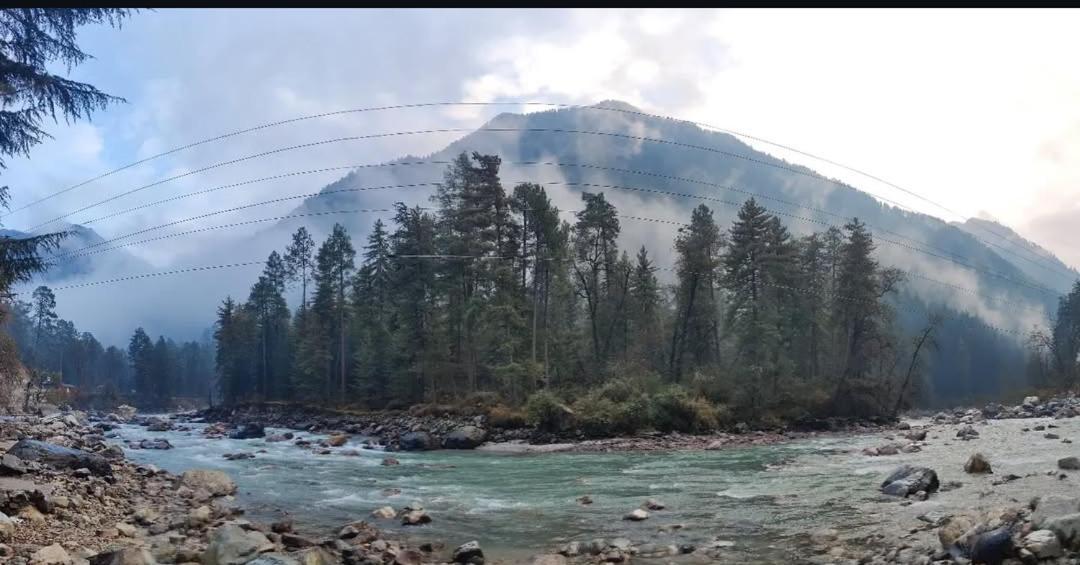 Chalo Chhalal Hotel & Cafe Kasol Exterior photo
